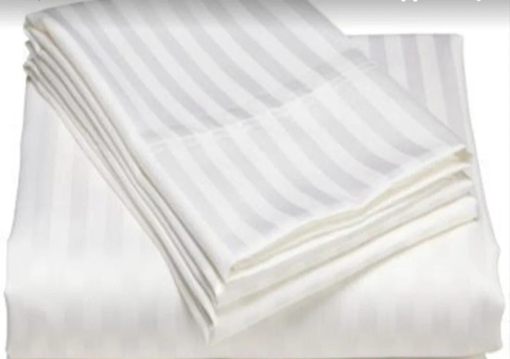 Double Bed White Microfiber Bedsheet Set with 2 Pillow Covers