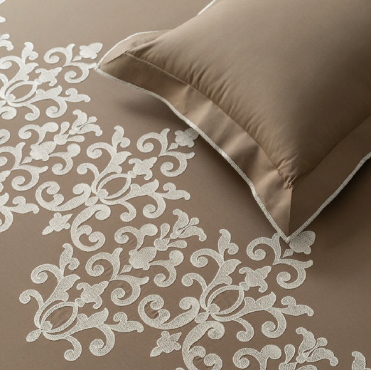 CHARM – Embroidered Beddings