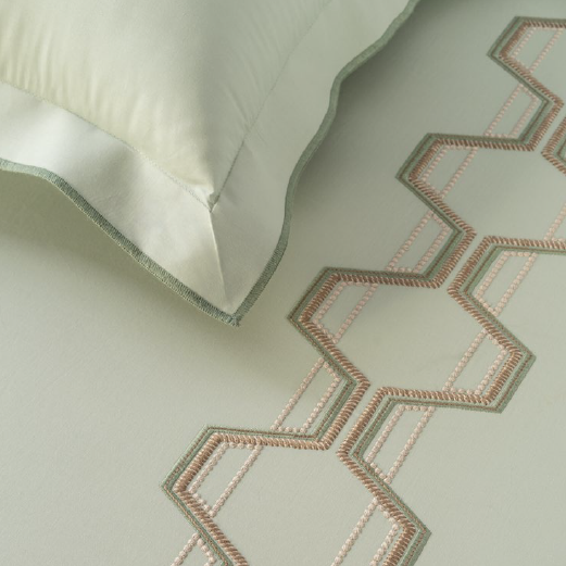 CHARM – Embroidered Beddings