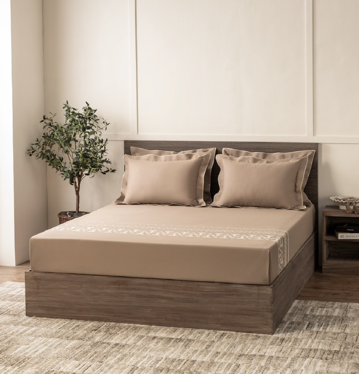 CHARM – Embroidered Beddings