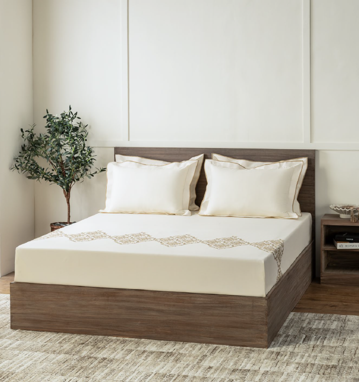 CHARM – Embroidered Beddings