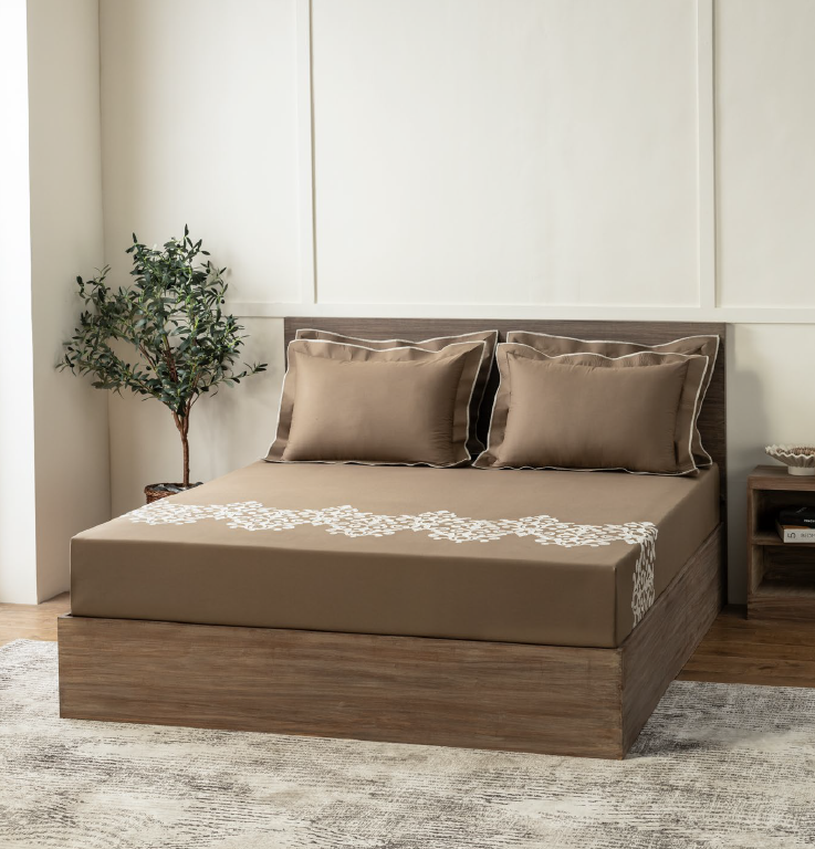 CHARM – Embroidered Beddings