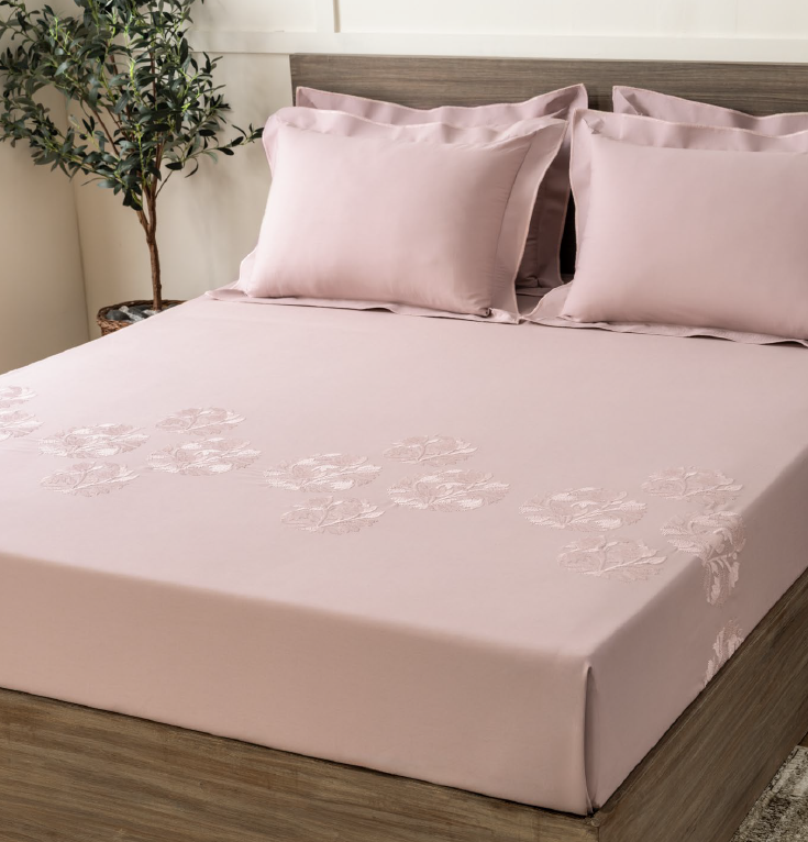 CHARM – Embroidered Beddings